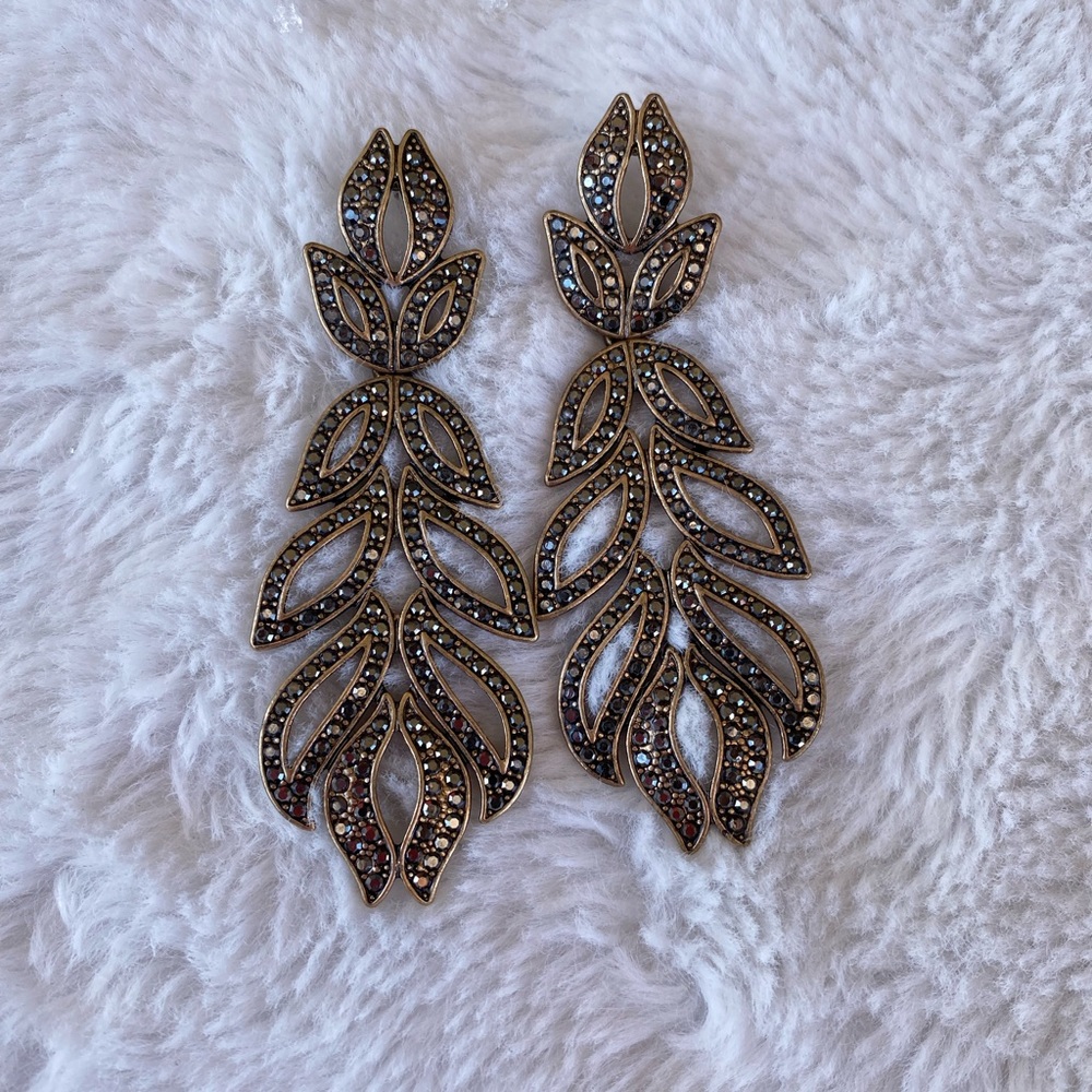 Dressy sparkly earrings